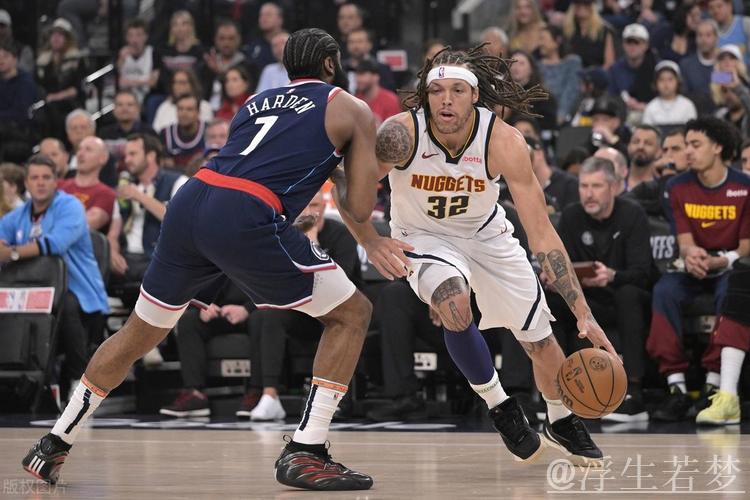 戈登封盖鲍威尔 小波特追身命中三分