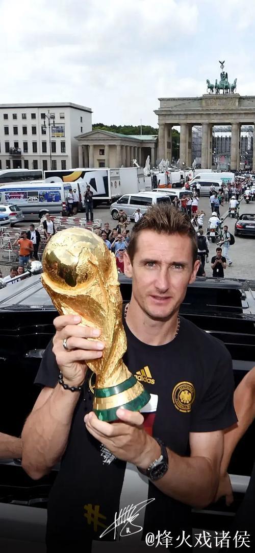 德媒：克洛泽将担任拜仁助理教练