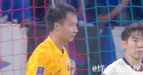 亚冠-陈威12次神扑 上海海港客场0-0战平柔佛新山